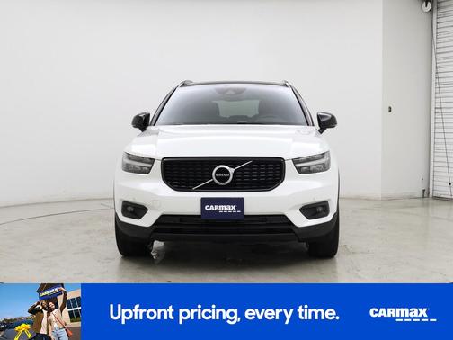 2021 Volvo XC40 T5 R-Design