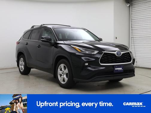 Black 2023 Toyota Highlander Hybrid LE