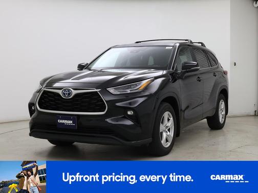 Black 2023 Toyota Highlander Hybrid LE