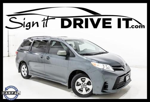 2018 Toyota Sienna LE