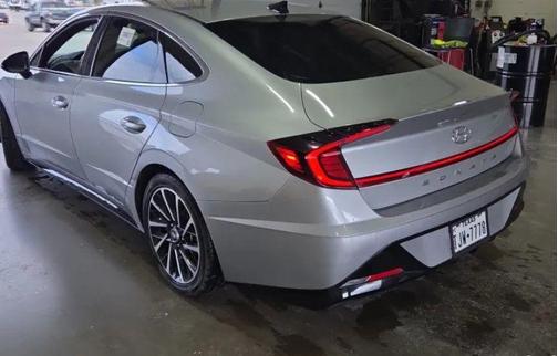 Shimmering Silver Pearl 2020 Hyundai SONATA SEL Plus