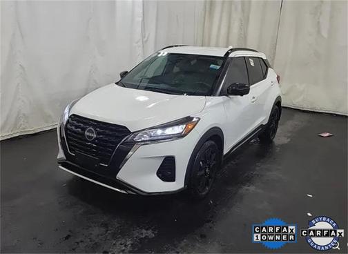 2023 Nissan Kicks SR