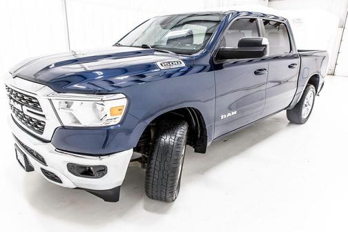 Patriot Blue Pearlcoat 2022 RAM 1500 Big Horn/Lone Star