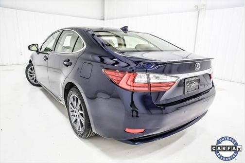 2017 Lexus ES 300h Base