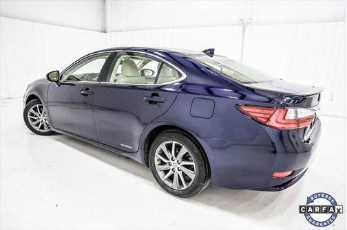 2017 Lexus ES 300h Base