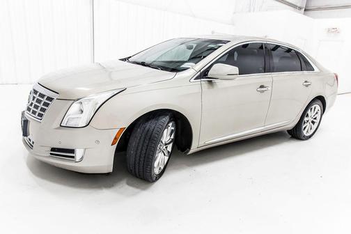 Silver Coast Metallic 2014 Cadillac XTS Luxury