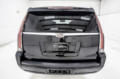 2018 Cadillac Escalade ESV Premium Luxury