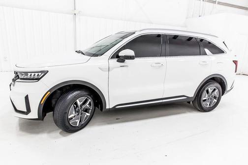 Snow White Pearl 2021 Kia Sorento Hybrid EX