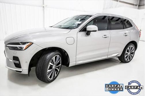 2022 Volvo XC60 Recharge Plug-In Hybrid T8 Inscription Expression