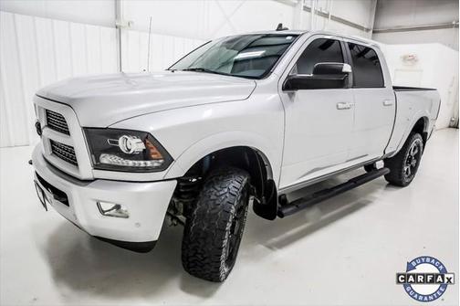 2017 RAM 2500 Laramie Crew Cab 4x4 6'4' Box