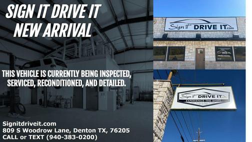 Summit White 2025 Chevrolet Traverse LT