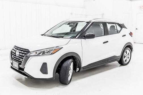2023 Nissan Kicks S