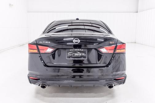 Super Black Clearcoat 2023 Nissan Altima 2.5 SR