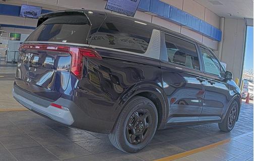 2025 Kia Carnival LXS