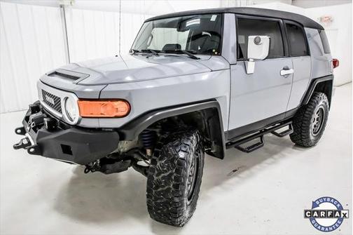 2014 Toyota FJ Cruiser Base