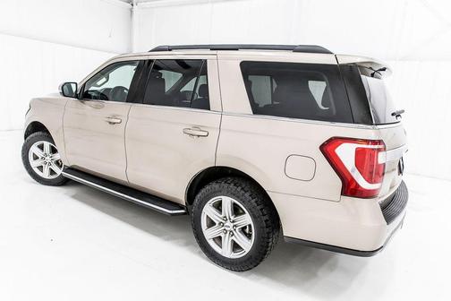 Desert Gold Metallic 2020 Ford Expedition XLT