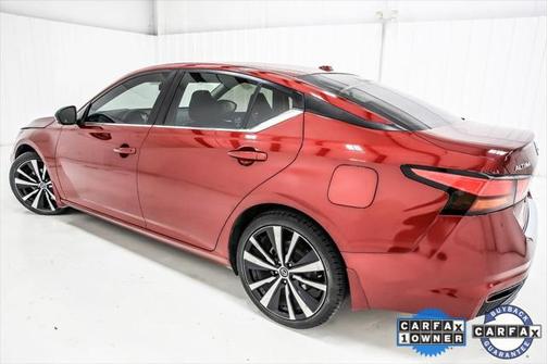 2021 Nissan Altima SR FWD