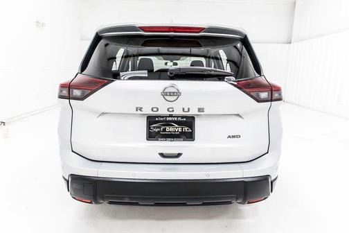 2025 Nissan Rogue SV