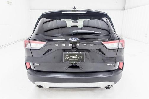 Agate Black Metallic 2022 Ford Escape SE