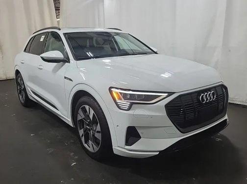 2021 Audi e-tron Premium