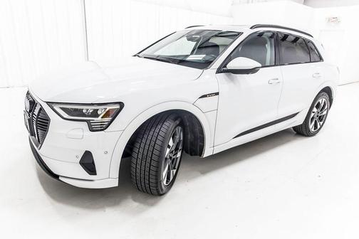 2021 Audi e-tron Premium