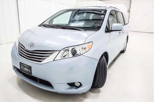 2016 Toyota Sienna XLE Premium