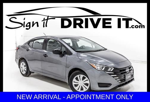Gun Metallic 2024 Nissan Versa 1.6 S