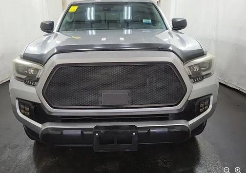 Silver Sky Metallic 2018 Toyota Tacoma SR