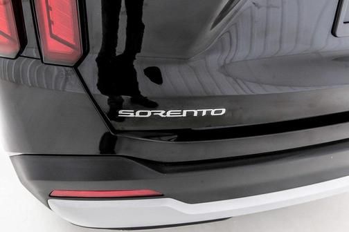 2025 Kia Sorento LX