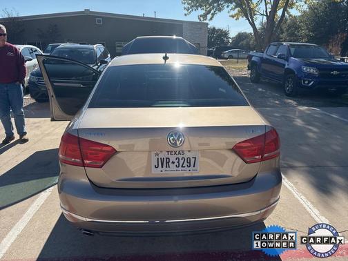 2015 Volkswagen Passat 2.0L TDI DSG SE w/Sunroof