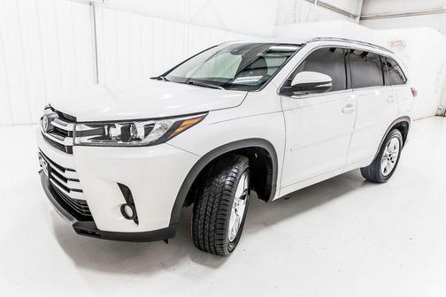 Blizzard Pearl 2017 Toyota Highlander Limited