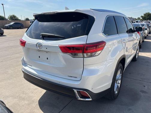 Blizzard Pearl 2017 Toyota Highlander Limited