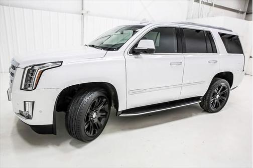 2017 Cadillac Escalade Luxury