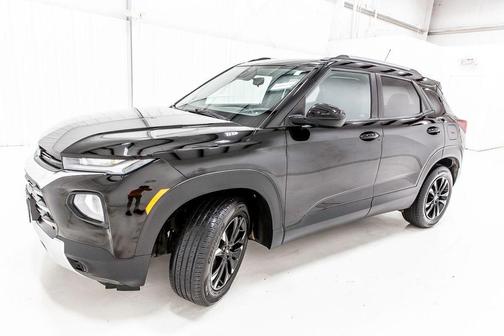 Mosaic Black Metallic 2022 Chevrolet Trailblazer LT