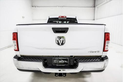 2020 RAM 2500 Tradesman Crew Cab 4X4 8' Box