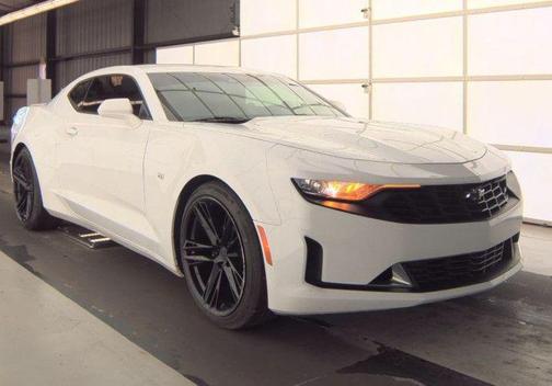 Summit White 2019 Chevrolet Camaro 3LT