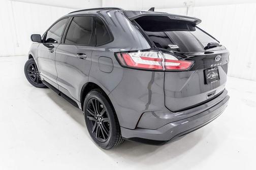 Carbonized Gray Metallic 2022 Ford Edge ST Line
