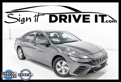 2025 Hyundai ELANTRA SE