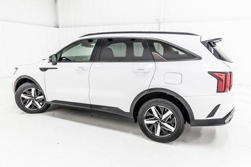 2023 Kia Sorento EX