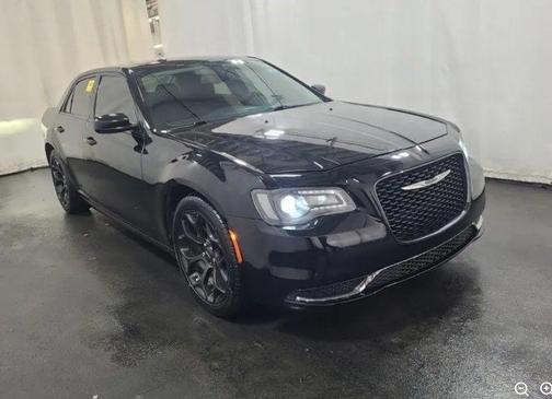 2020 Chrysler 300 Touring