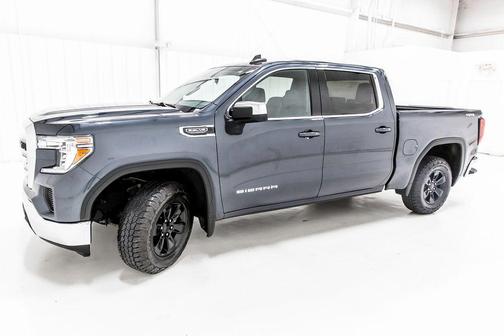 Dark Sky Metallic 2020 GMC Sierra 1500 SLE