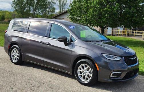 Gray 2023 Chrysler Pacifica Touring-L