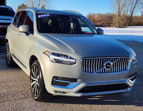 2025 Volvo XC90 B5 Core