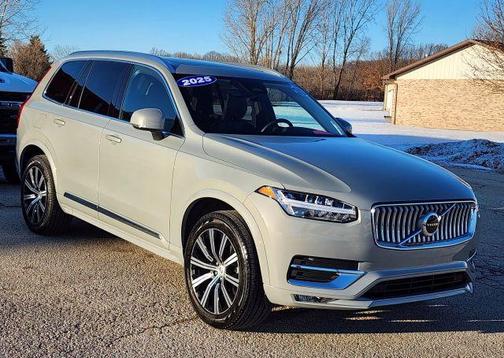 2025 Volvo XC90 B5 Core