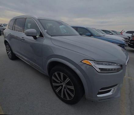2025 Volvo XC90 B5 Core