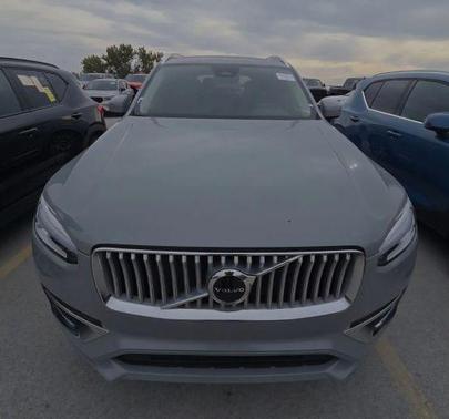 2025 Volvo XC90 B5 Core