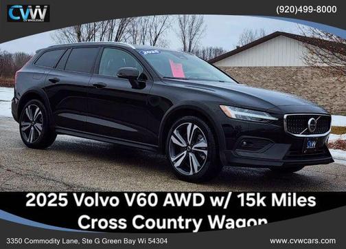 2025 Volvo V60 Cross Country B5 Plus