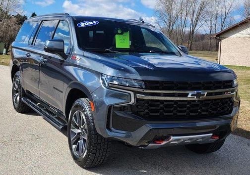 Gray 2021 Chevrolet Suburban Z71
