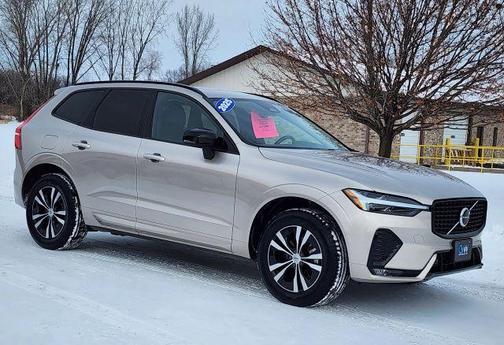 2025 Volvo XC60 B5 Core