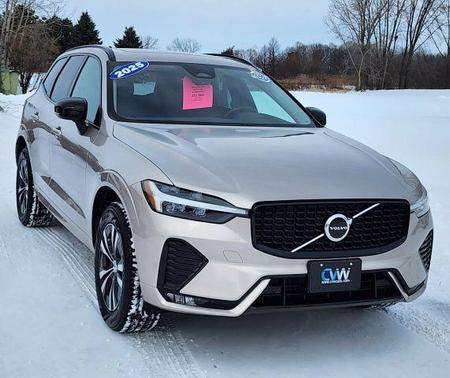 2025 Volvo XC60 B5 Core